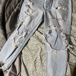 American Eagle light wash ripped boyfriend Jean.